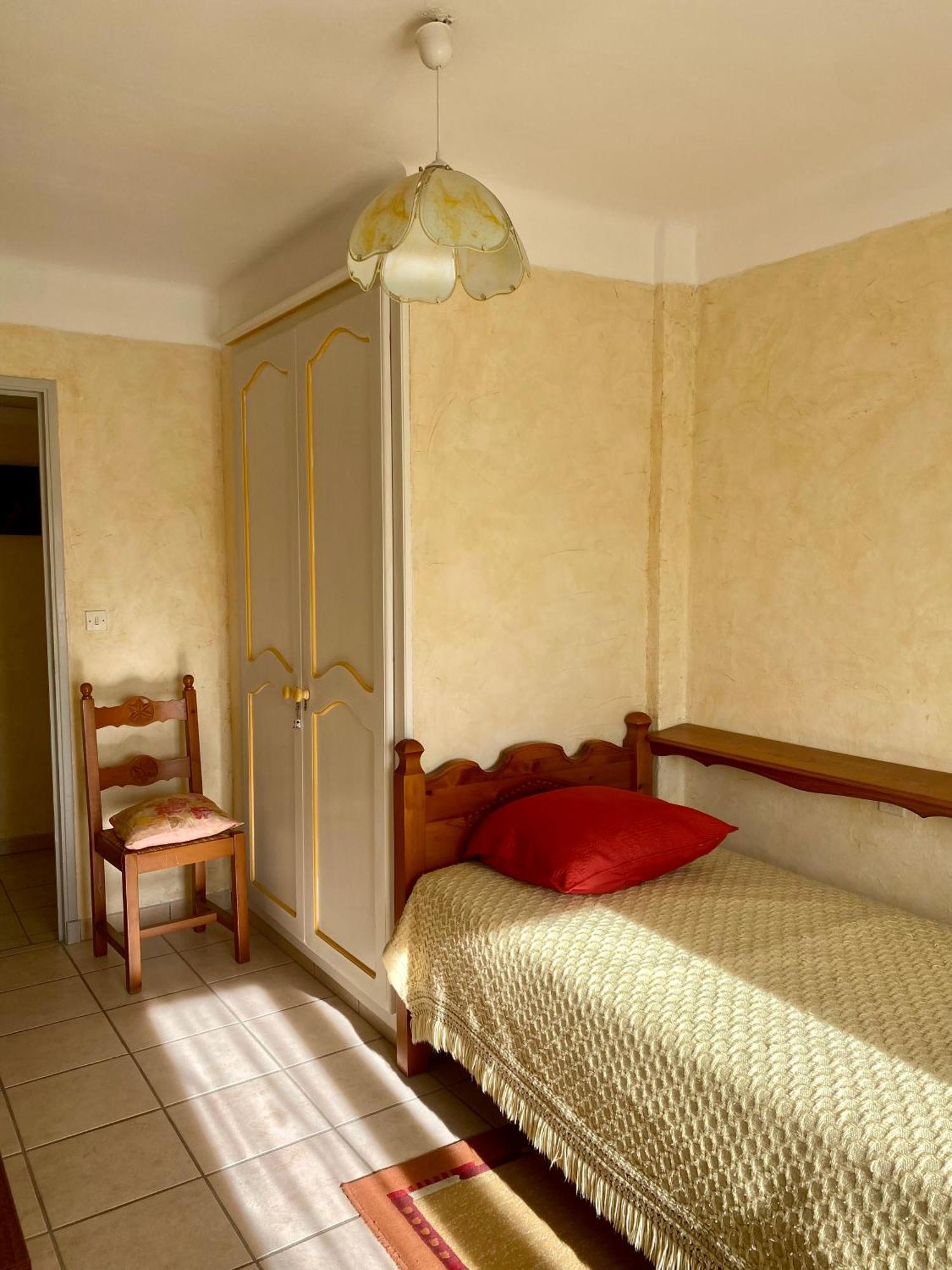 Le Micocoulier Daire La Crau Dış mekan fotoğraf