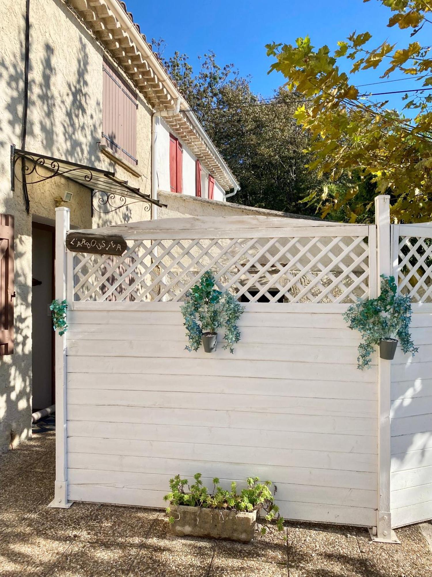 Le Micocoulier Daire La Crau Dış mekan fotoğraf